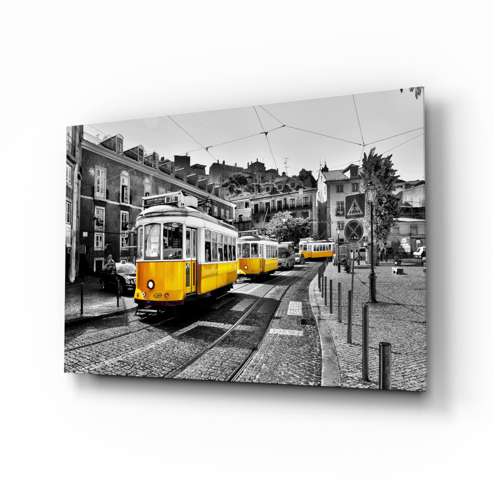 Lisbon selective-color panel bringing travel character to a living space