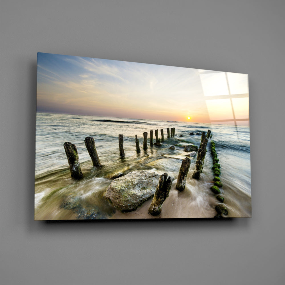 Shoreline groyne panel bringing weathered warmth to a contemporary living space