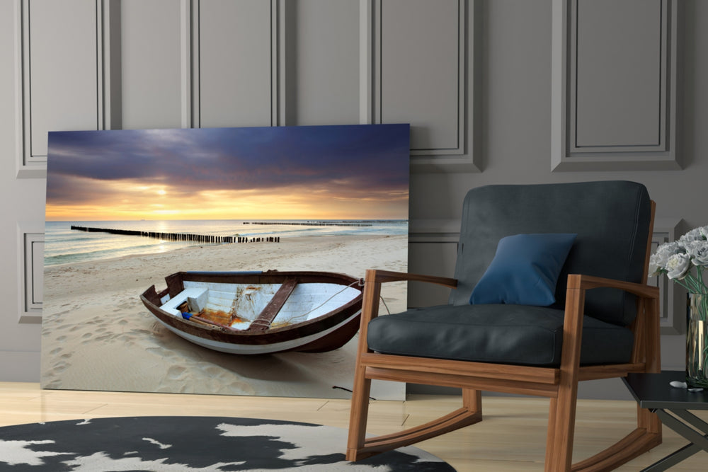 Beach glass print enhancing a dining area with retreat energy