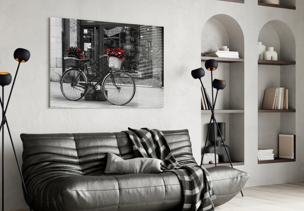 Bicycle glass wall art styled in a bistro-mood kitchen