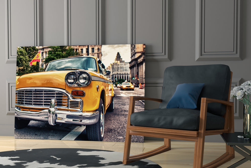 Classic Taxi glass print enhancing a teen room with urban energy