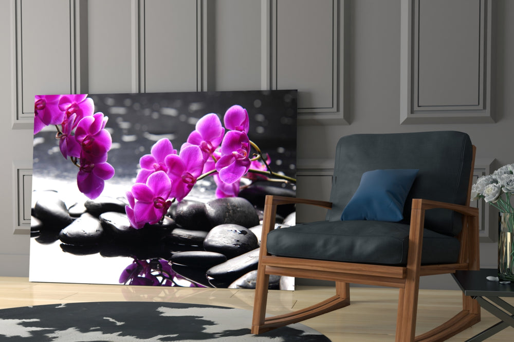 Spa glass print enhancing a bedroom with after-dark warmth