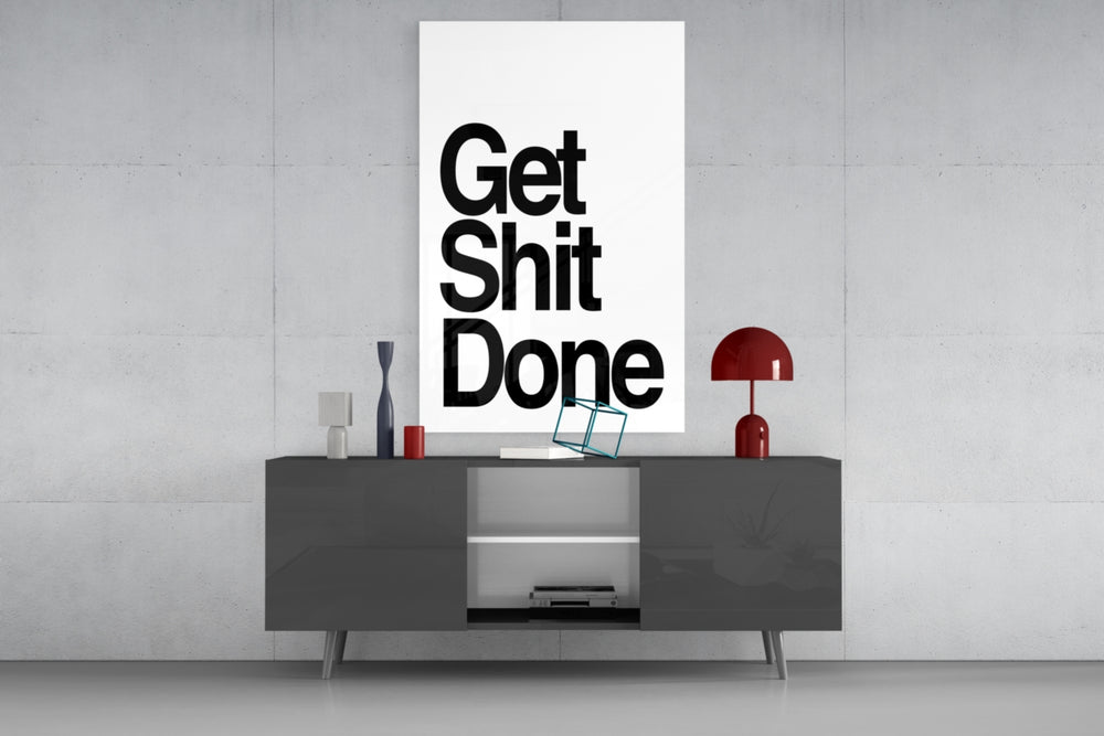 Minimalist glass print bringing motivation to a home gym