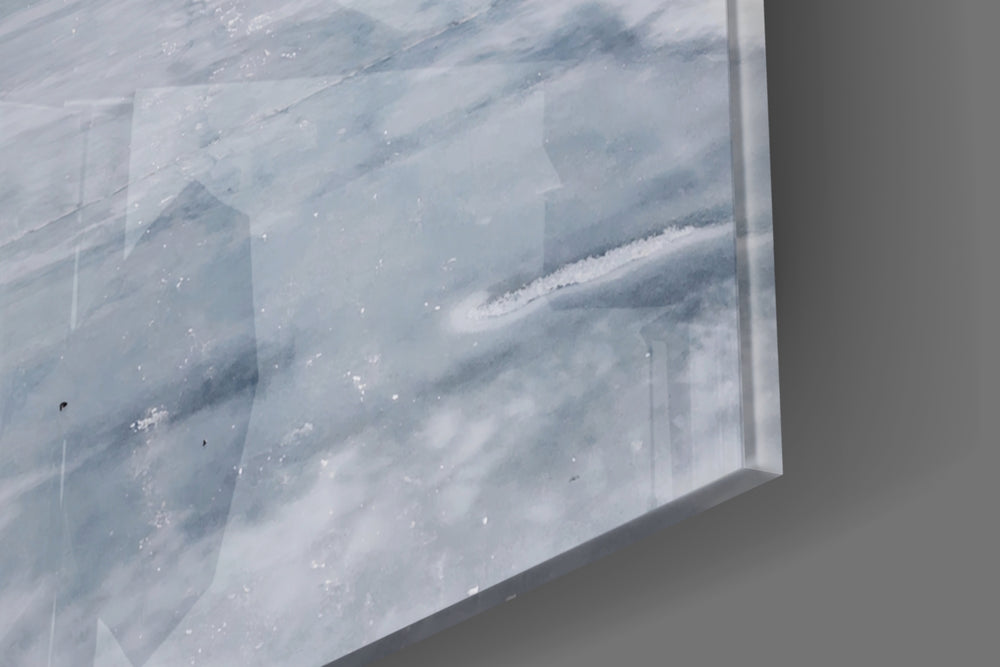 Pier Horizon panel catching gallery light to reveal its tactile ripple