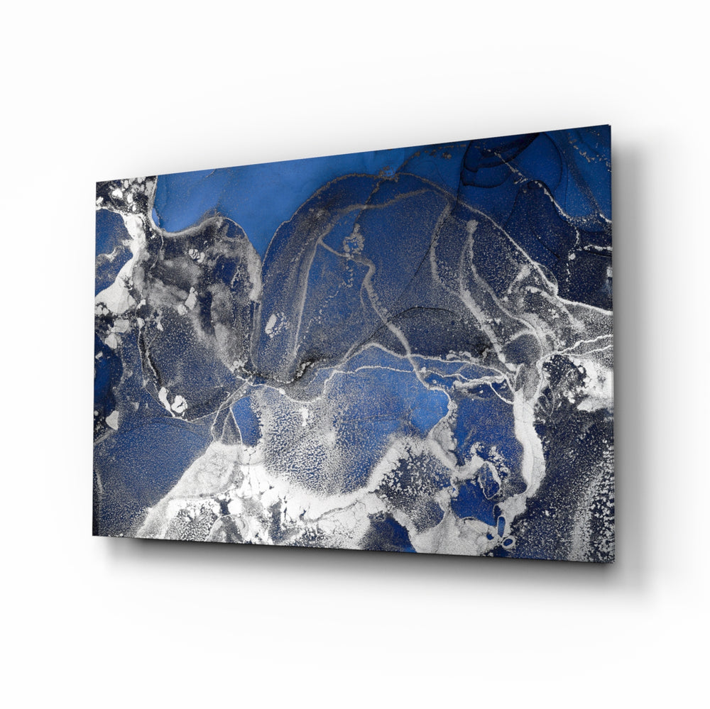 Oceanic-dynamic panel bringing editorial drama to a contemporary workspace