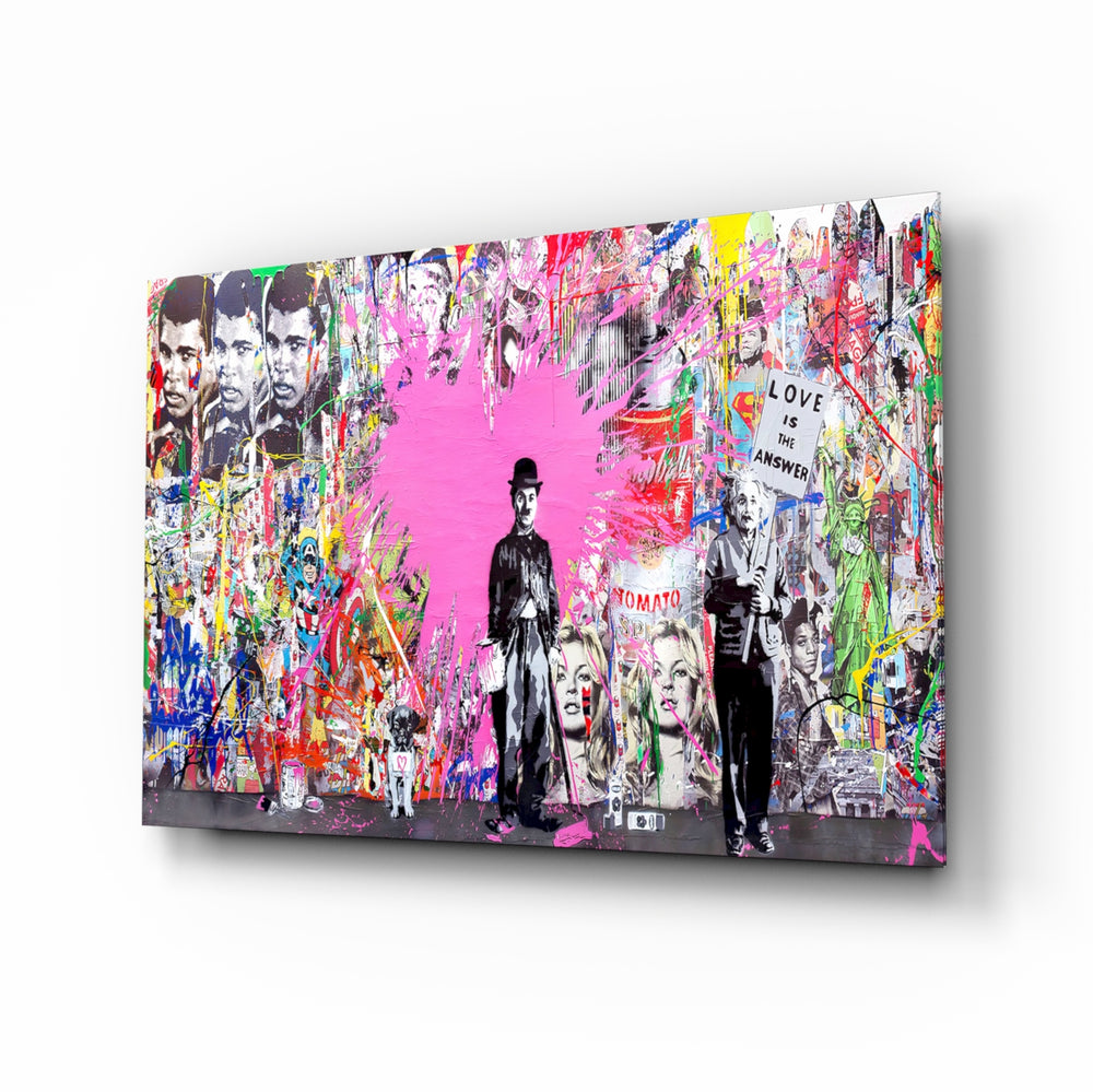 Street-pop panel bringing bold drama to a contemporary lounge