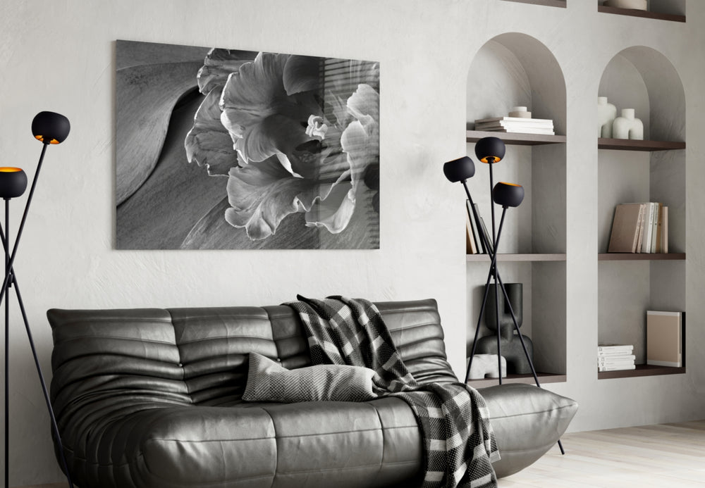 Monochrome Tulip panel adding calm mood to a bathroom