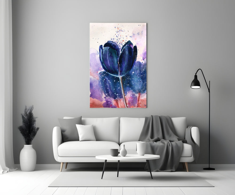 Tulip glass wall art styled above a bed in a master bedroom