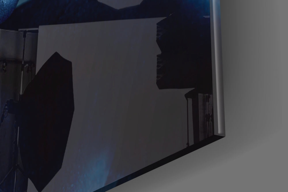 Deep Thought panel catching low light to reveal its dramatic depth