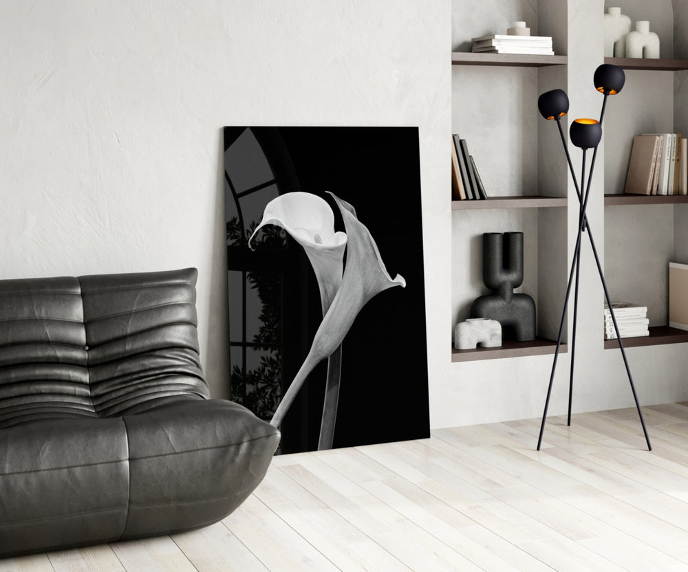 Flower glass print enhancing a hallway with cinematic calm