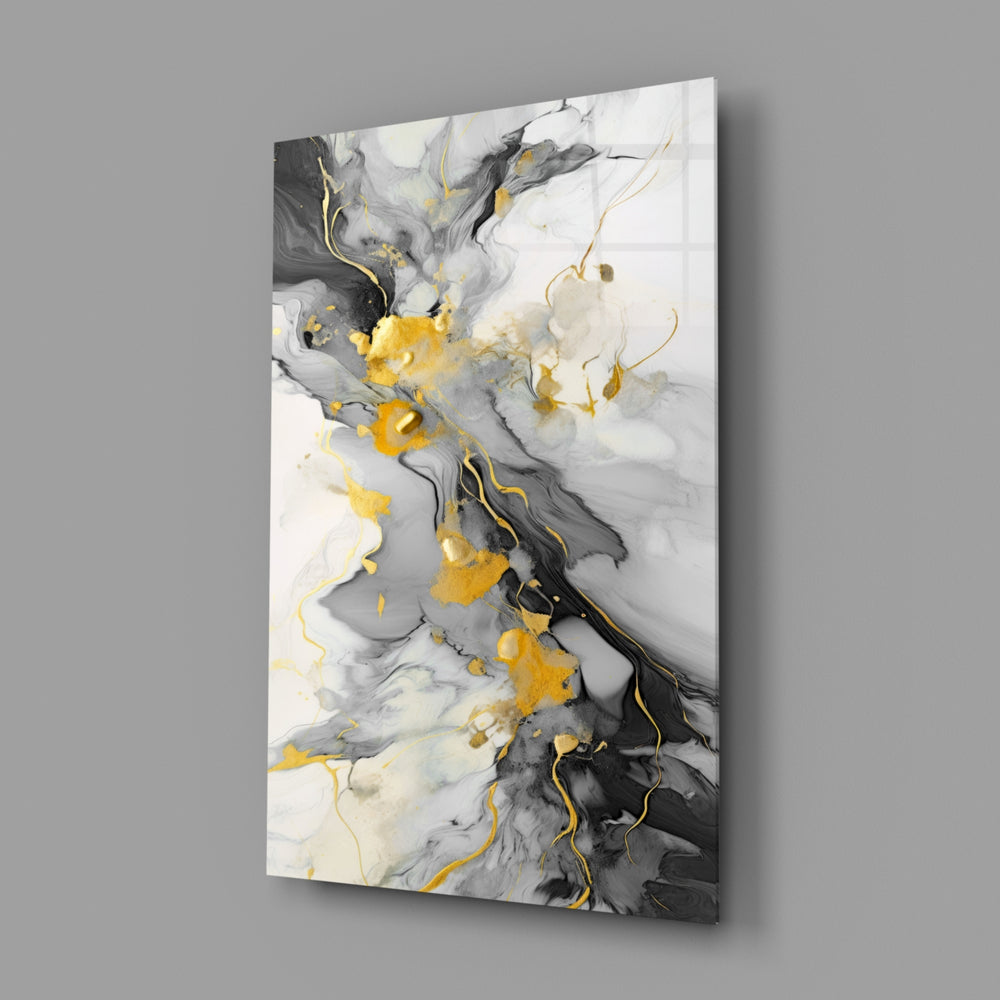 Luxe-marble panel bringing painterly depth to a dining room