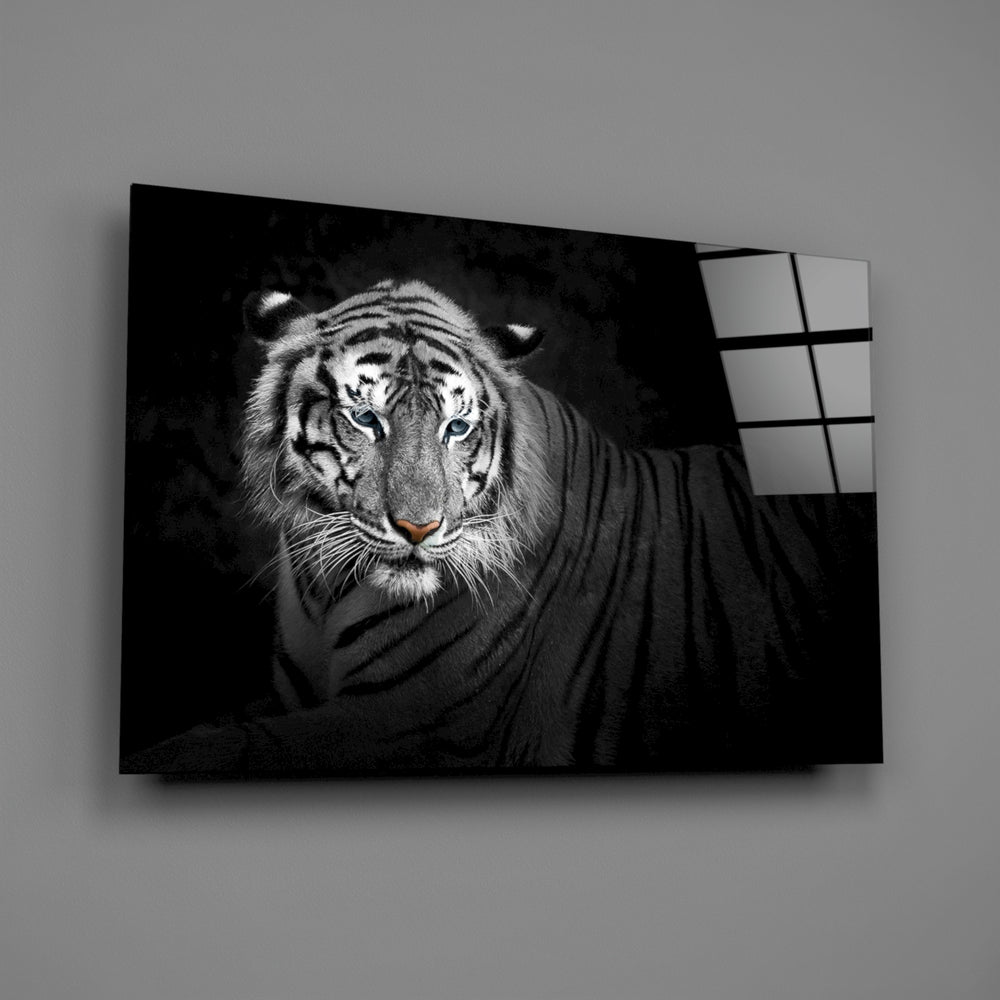 Selective-color tiger panel bringing predator focus to a contemporary living space