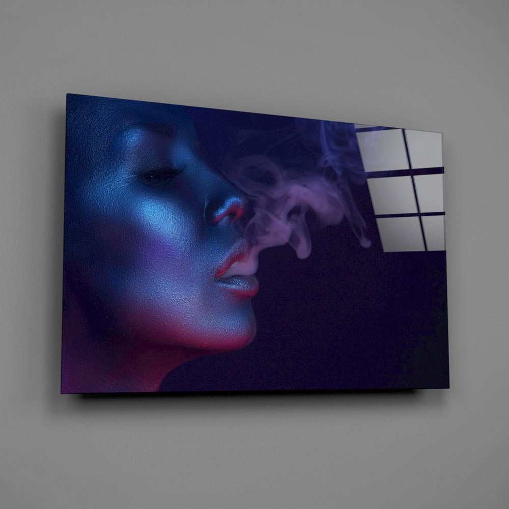Dual-light smoke profile bringing intimate mood to a contemporary living space