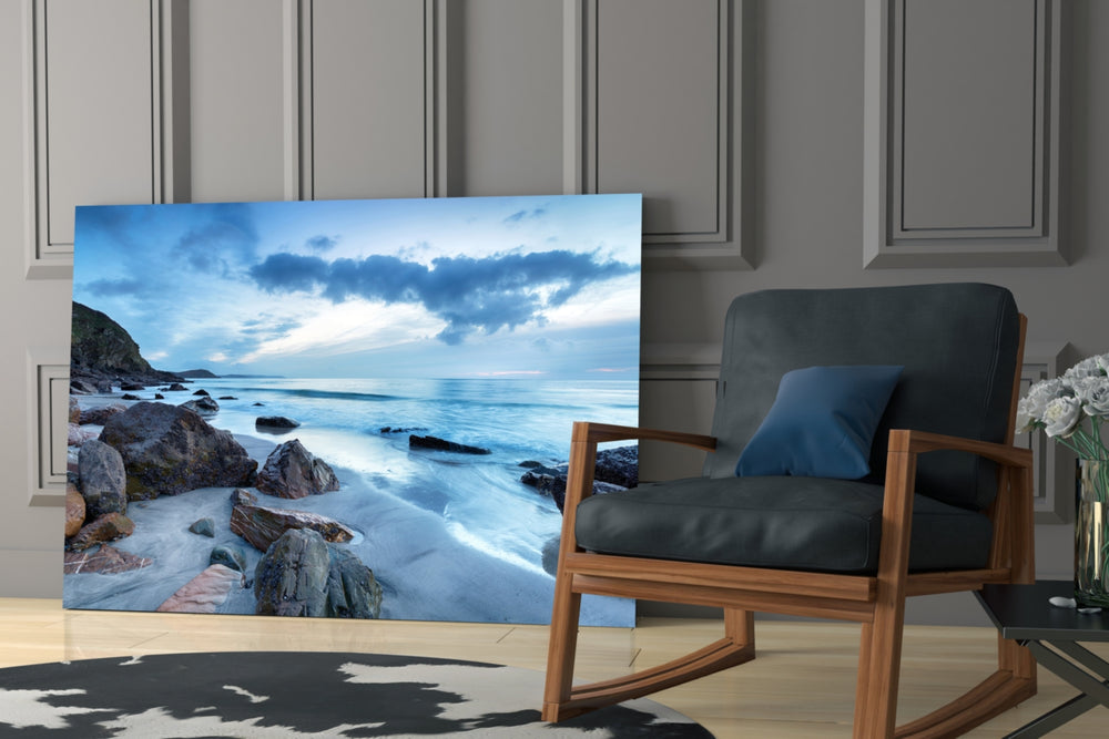 Sea Landscape glass print enhancing a hallway with horizon quiet