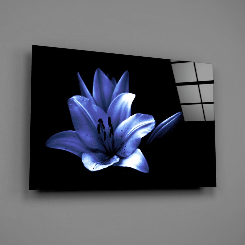 Cobalt-blue lily panel bringing nocturnal grace to a contemporary living space