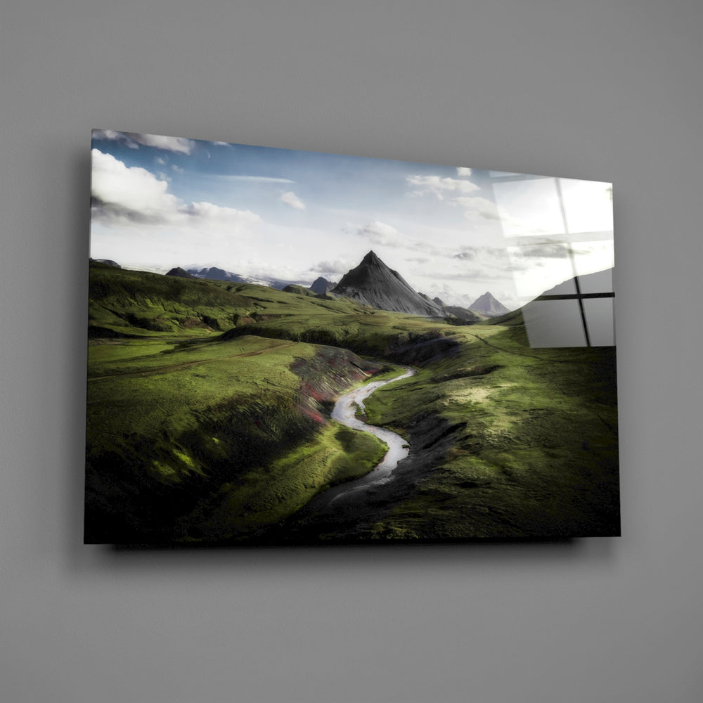 Icelandic valley panel bringing explorer presence to a contemporary living space