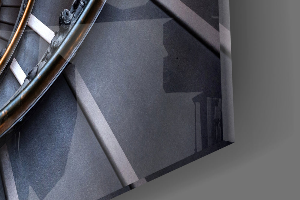 Spiral artwork anchoring an entryway with heritage palette