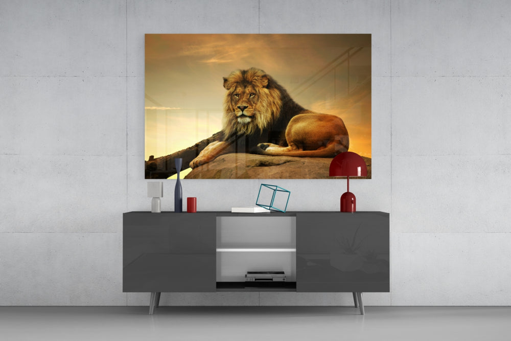 Lion panel catching warm light to reveal its painterly mane