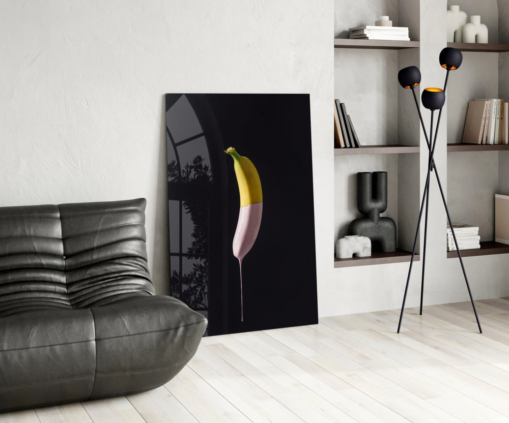 Banana panel adding cheerful focal point to a breakfast nook