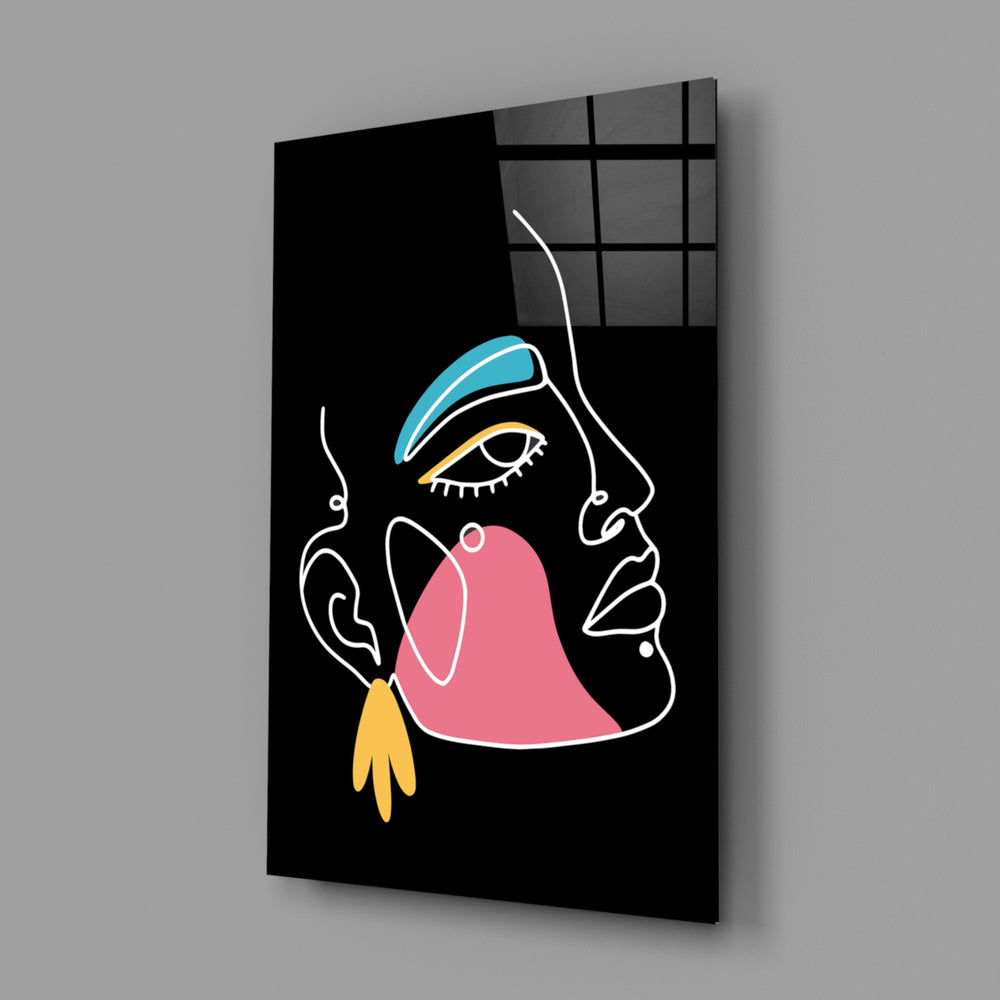 Chin-up profile panel bringing editorial spark to a contemporary living space