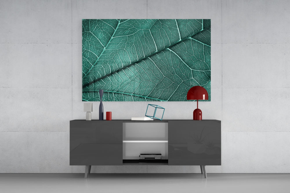 Leaf Texture panel catching soft light to reveal its crisp lattice