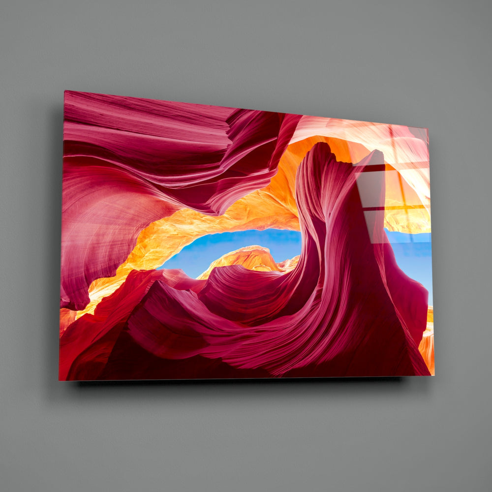 Slot-canyon panel bringing panoramic warmth to a contemporary living space