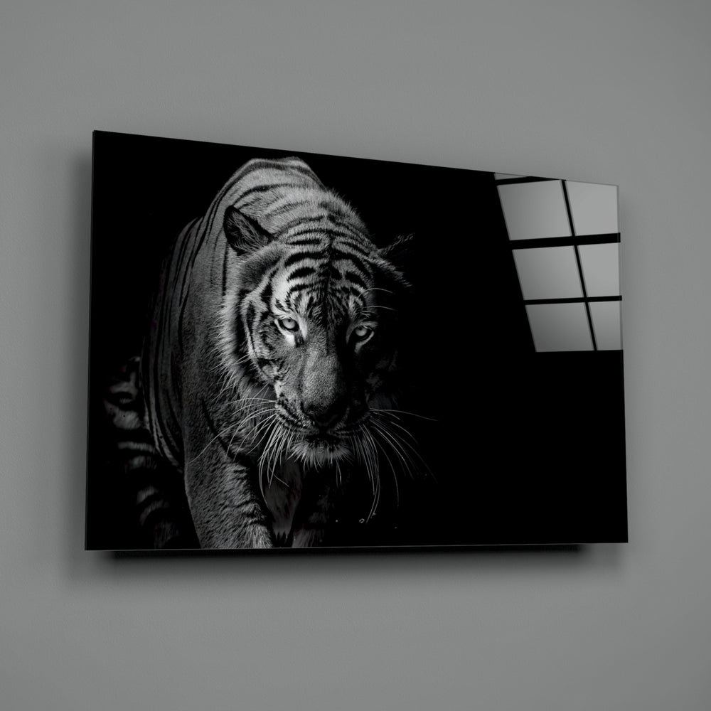 Tiger-portrait panel bringing predator drama to a contemporary living space