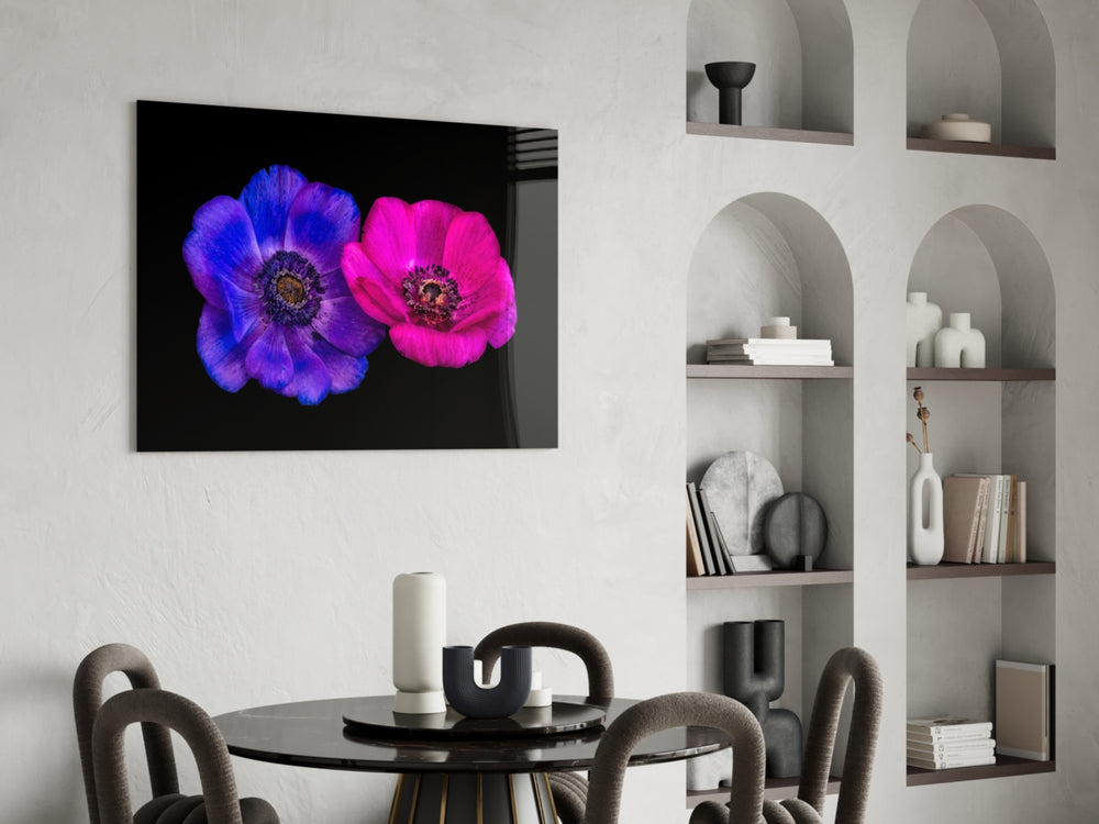 Crowned Mountain Tulip panel adding floral mood to a girl's room