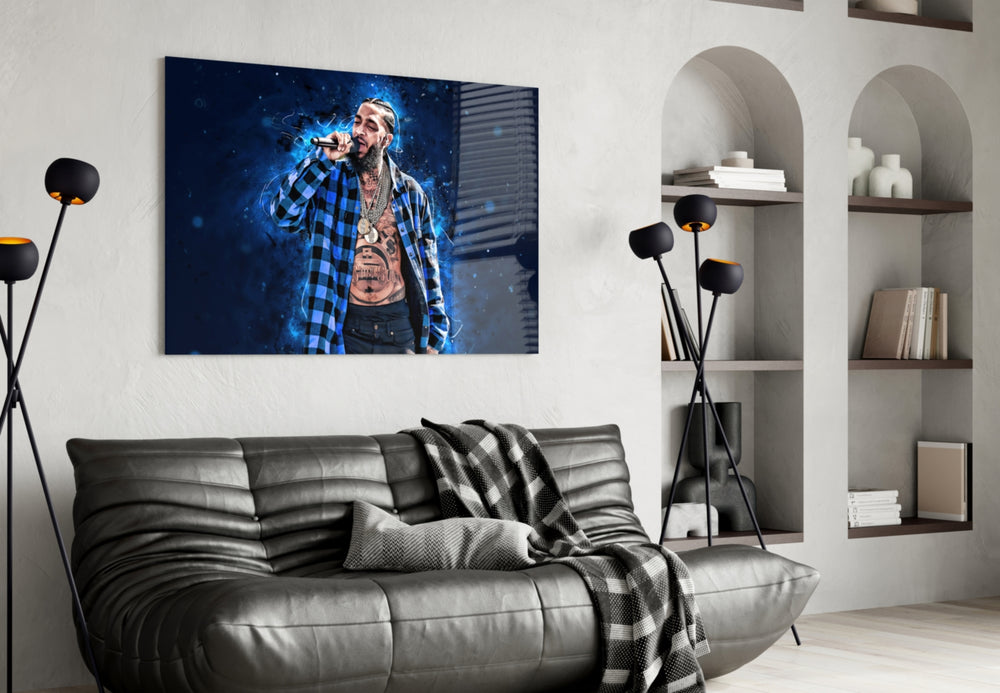 Hip-hop glass print bringing performance edge to a man cave