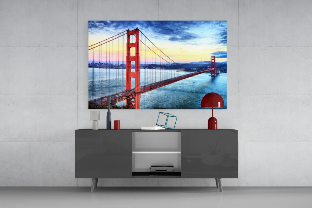 Golden Gate Bridge glass wall art catching light to reveal its painted cumulus