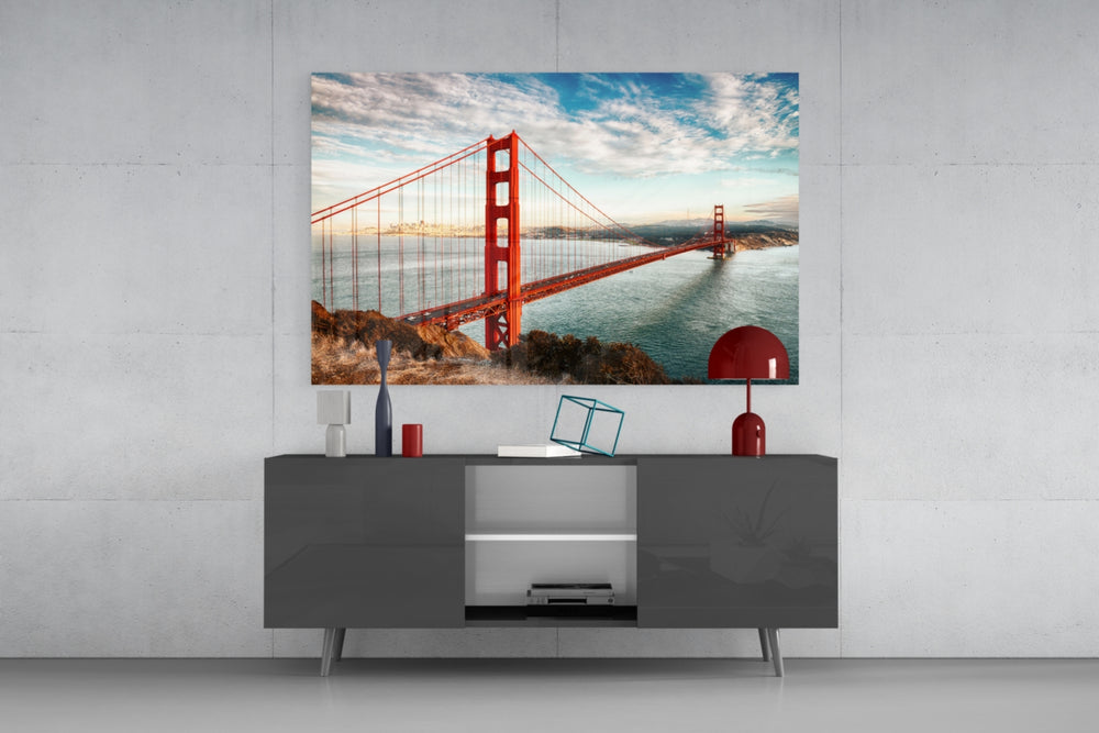 Golden Gate Bridge glass wall art catching light to reveal its painted cumulus