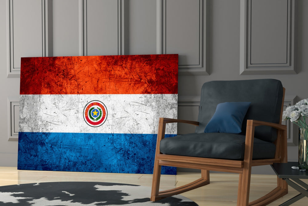 Patriotic yatay panel against an ivory-painted accent wall