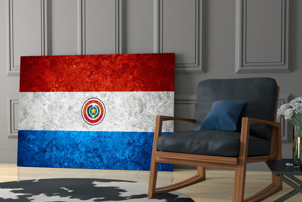 Patriotic yatay panel against an ivory-painted accent wall