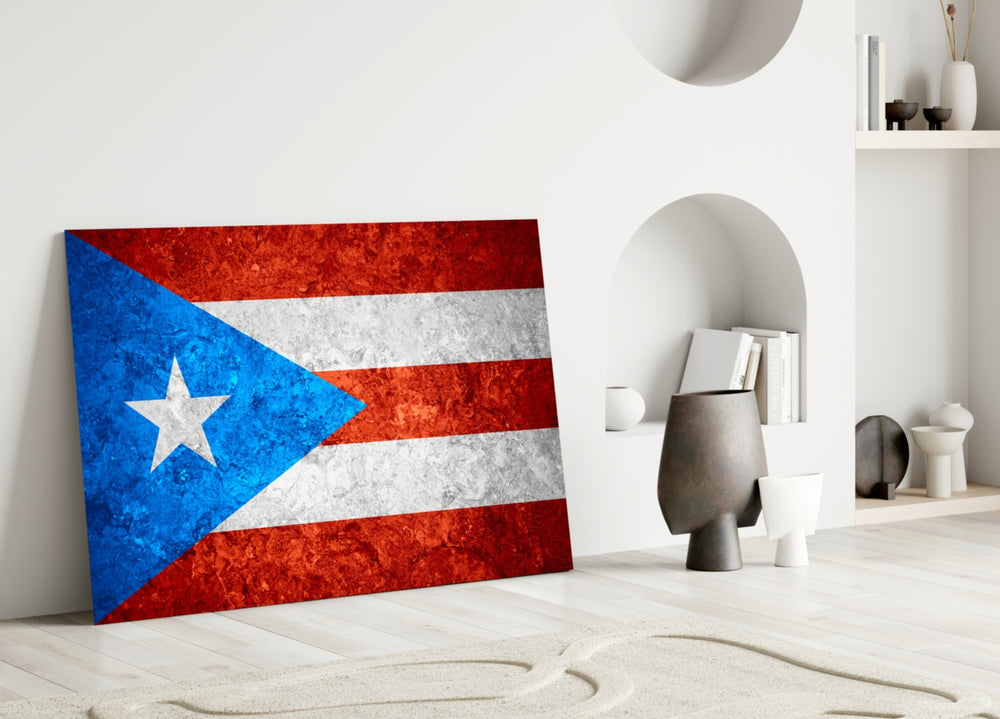 Close-up detail of rough-stone Puerto-Rican Lone-Star behind glass