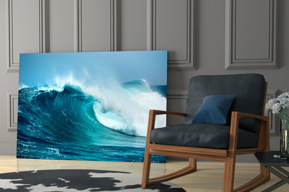 Surf yatay panel against an ivory-painted accent wall