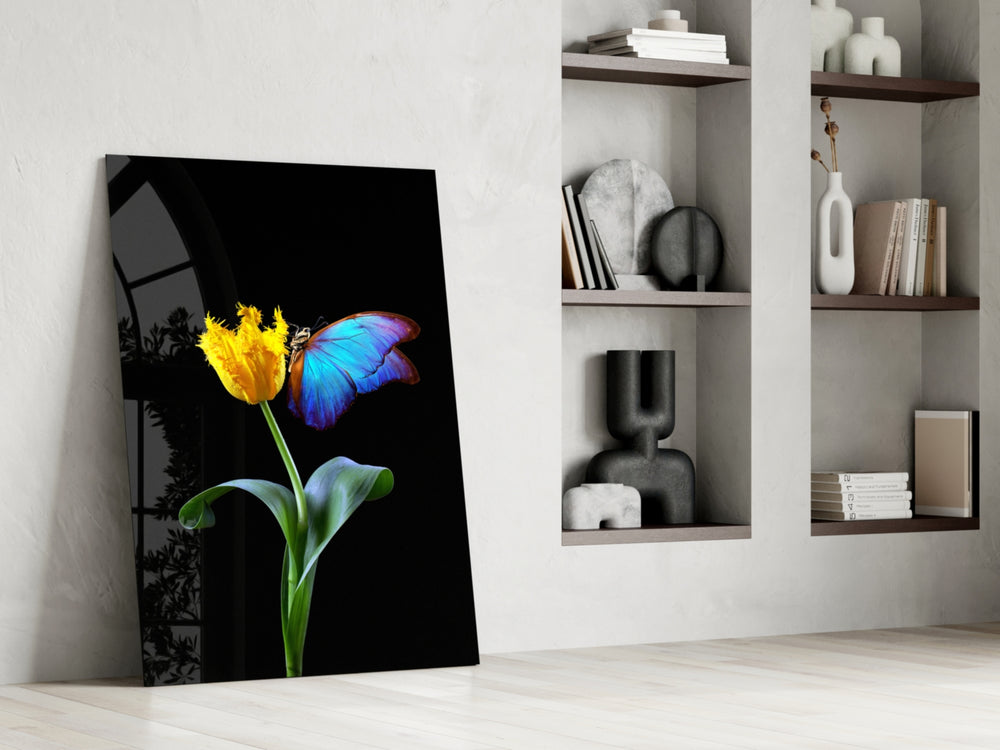 Macro dikey panel against an onyx-painted accent wall