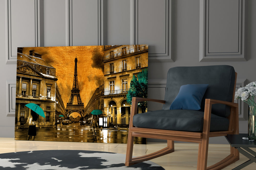 Travel yatay panel against an ivory-painted accent wall