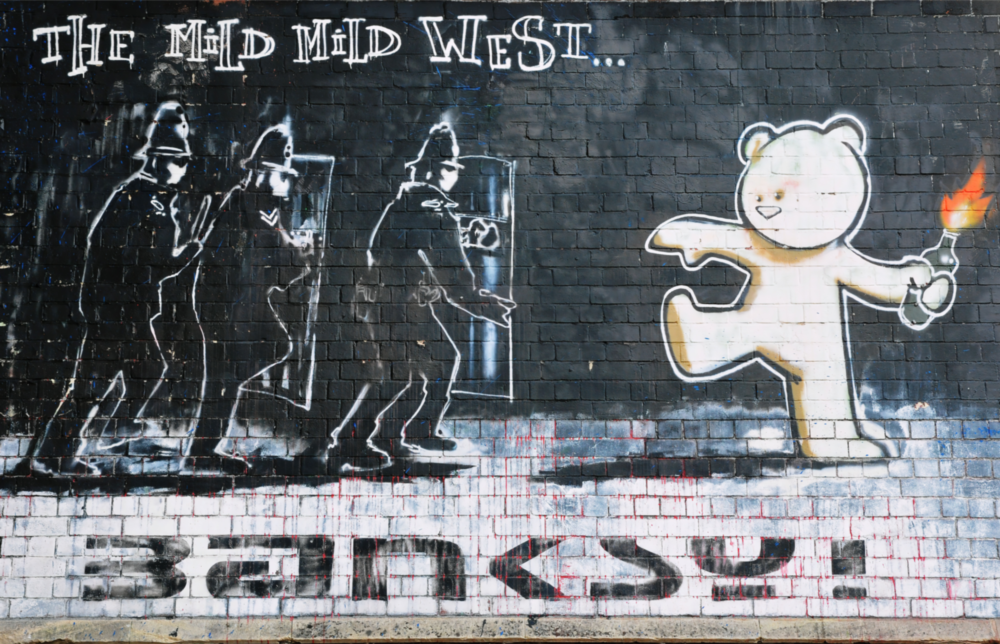 Bear's Resistance Glass Art