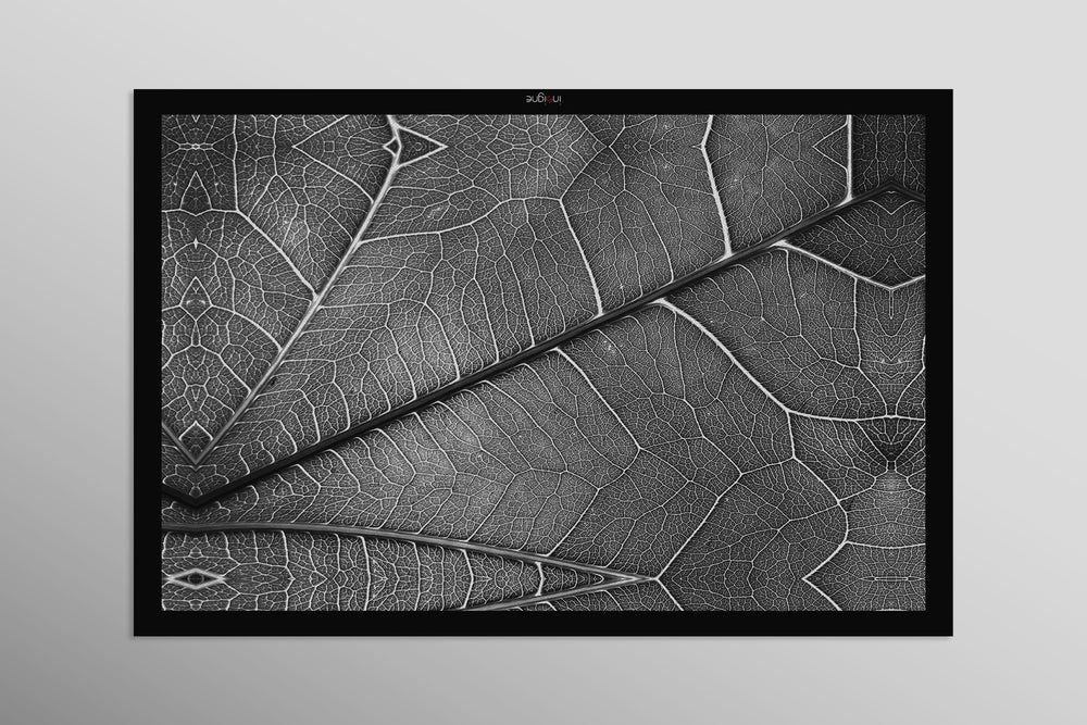 Silver Veins — Haptic 3D Embossed + Gloss Lacquer Print