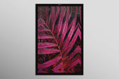 Magenta Midnight Frond — Un battito scolpito di velluto tropicale