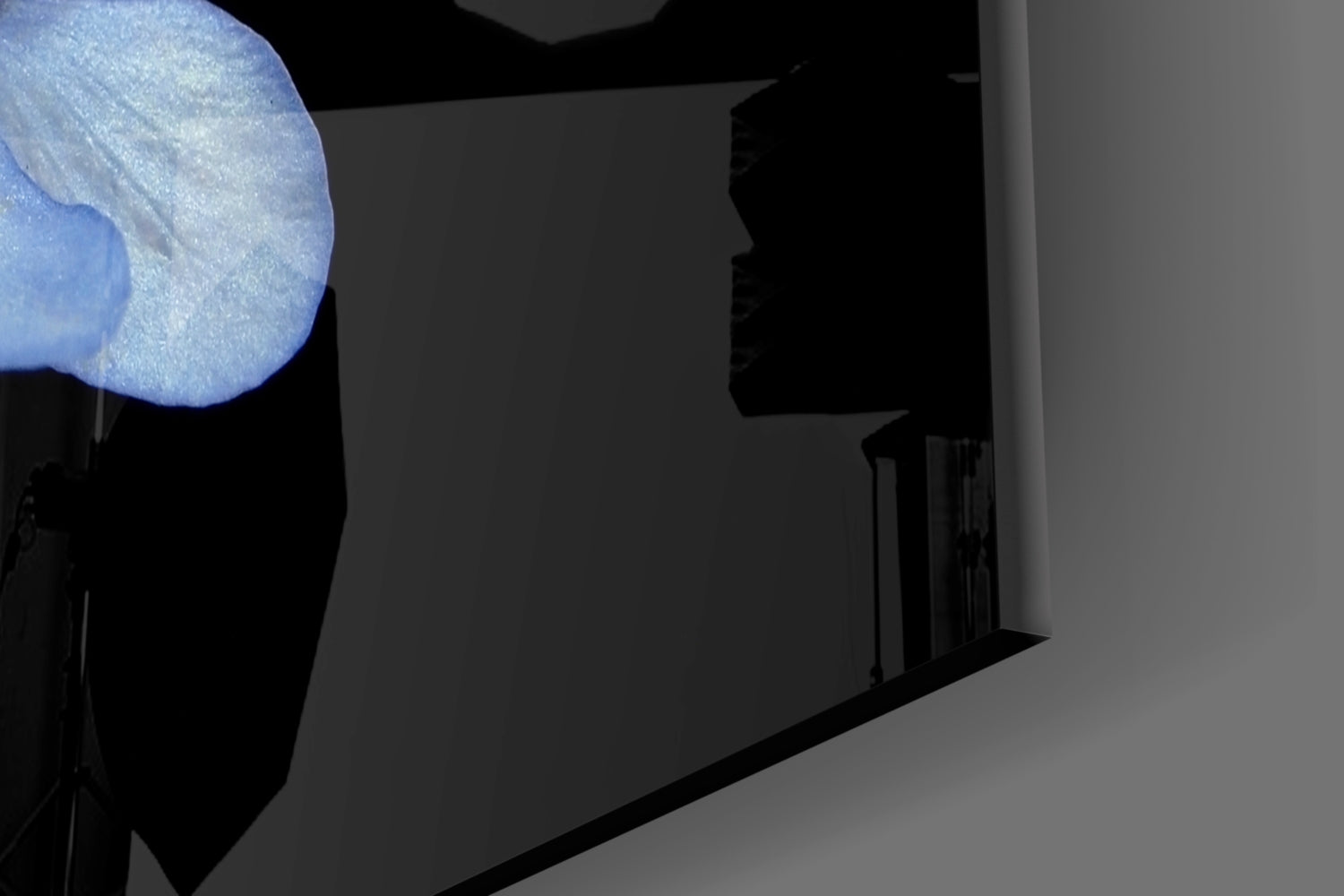 Blue Flower Glass Wall Art.