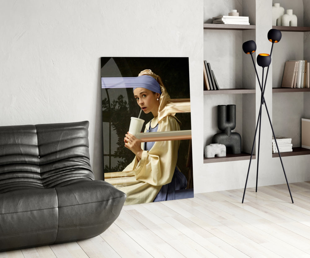 Pearl Milkshake glass print enhancing a foyer with cinematic drama