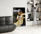 Pearl Milkshake glass print enhancing a foyer with cinematic drama