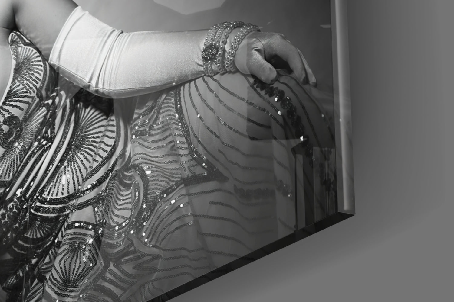 Roaring 20s Glass Wall Art.