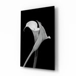 Macro-monochrome panel bringing elegant calm to a contemporary lounge