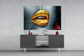 Golden Lips panel catching directional light to reveal its luxe sensuality
