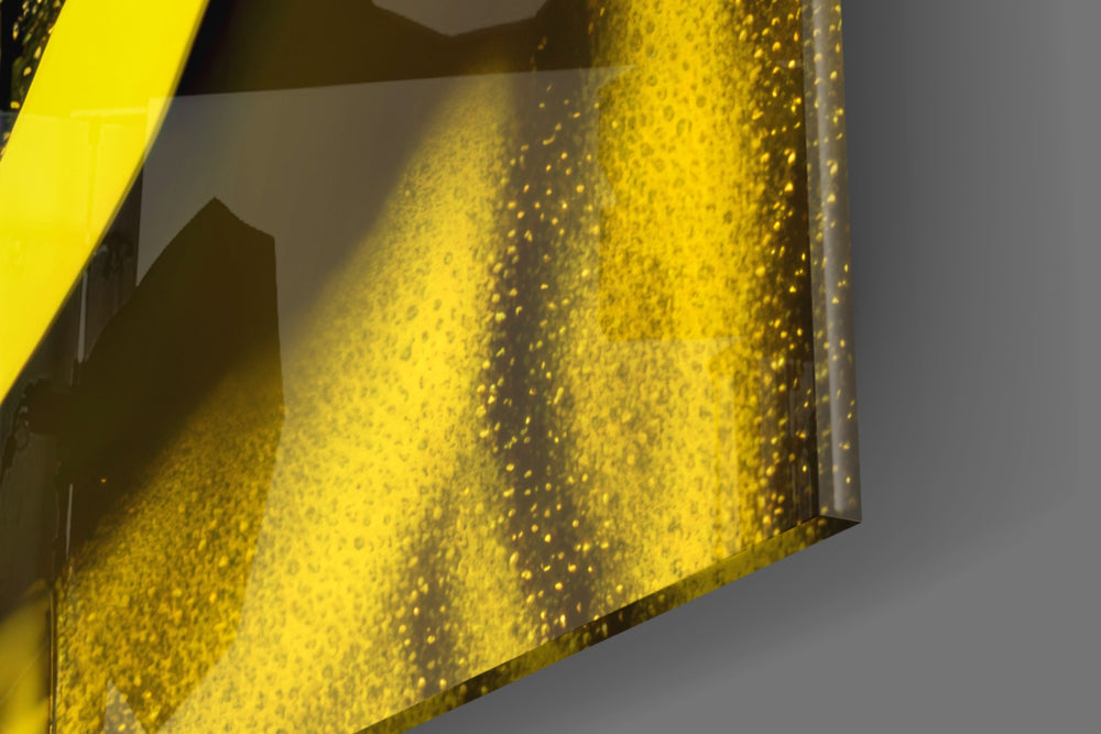Porkpie-muse artwork anchoring a wall with canary-and-onyx palette
