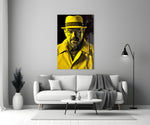 Heisenberg close-up showing canary porkpie hat and yellow coat