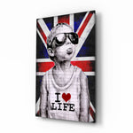 Stencil-graffiti panel bringing British-pop glow to a teen den