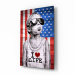Stencil-graffiti panel bringing patriotic glow to a teen den